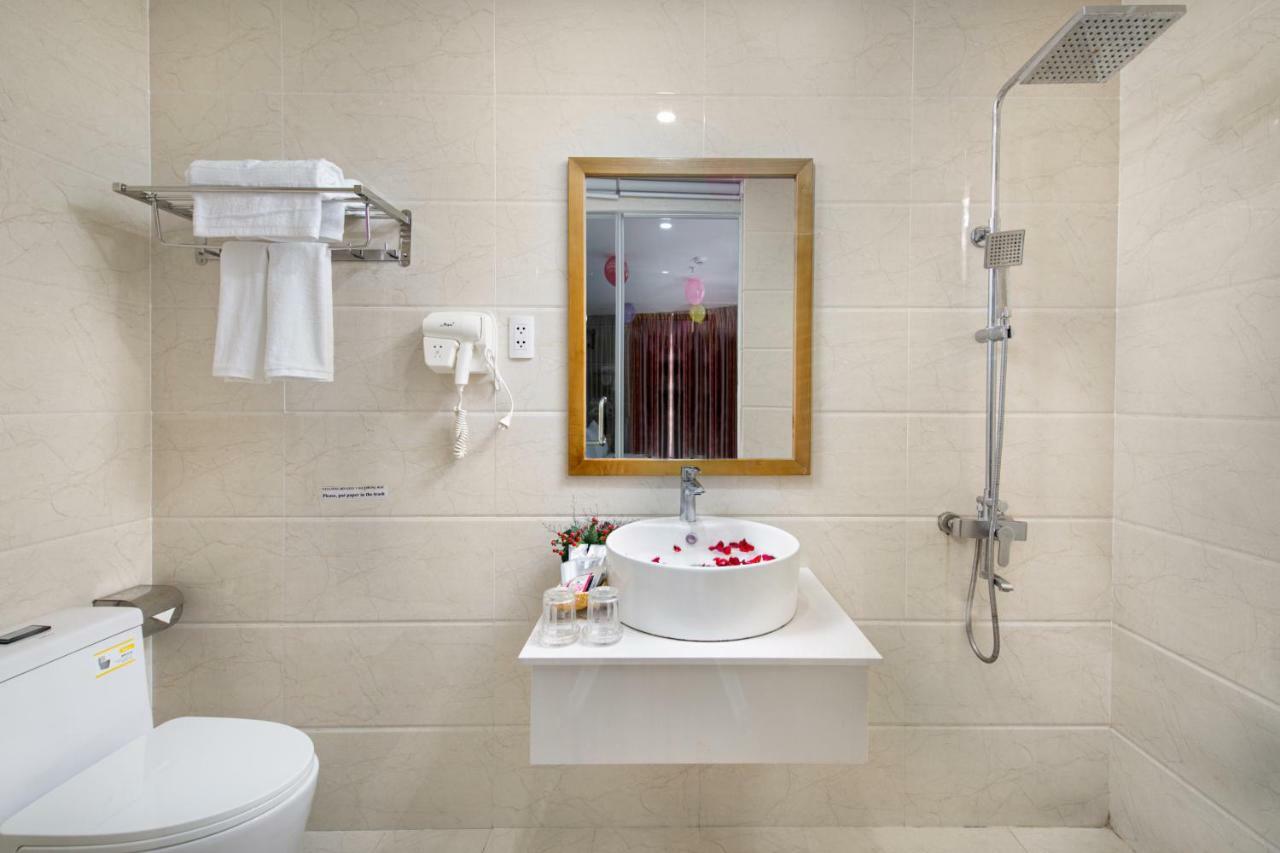 דה נאנג La Beach Hotel מראה חיצוני תמונה